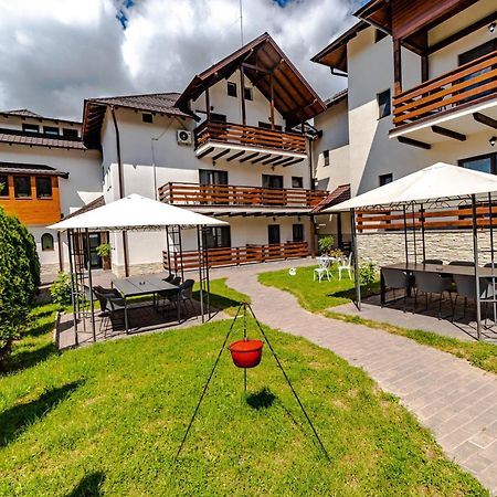 Yael Luxury Apartments 2 Буштени Экстерьер фото