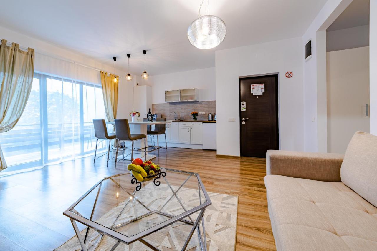 Yael Luxury Apartments 2 Буштени Экстерьер фото