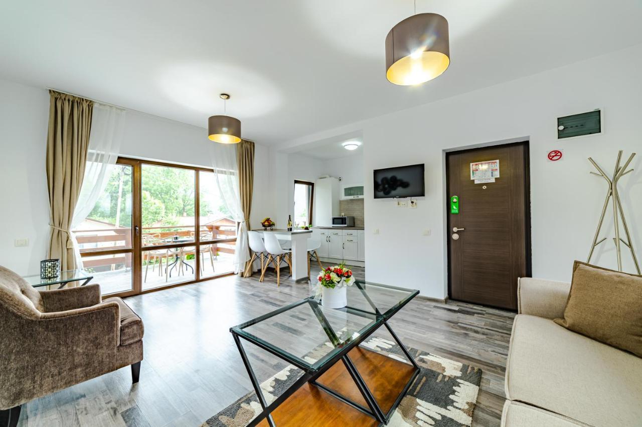 Yael Luxury Apartments 2 Буштени Экстерьер фото