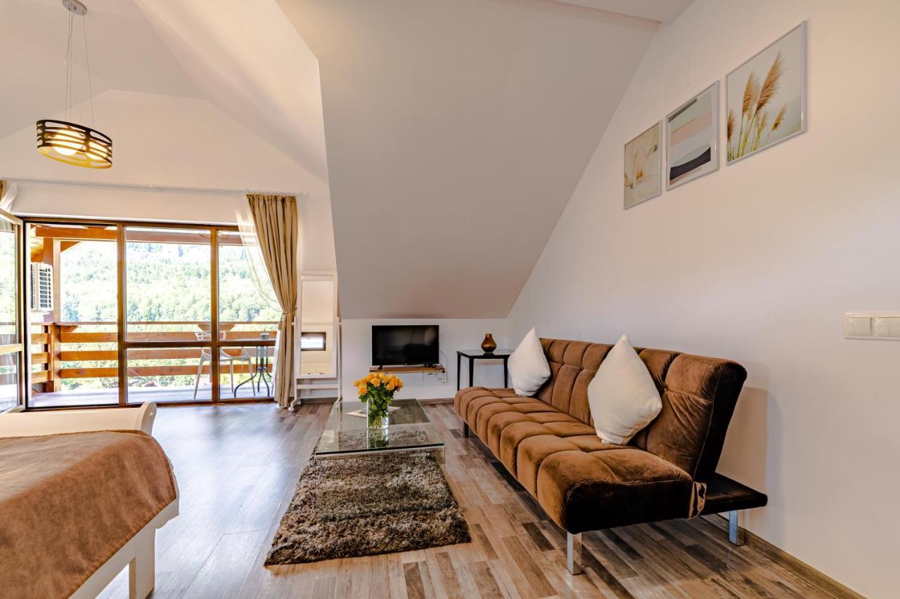 Yael Luxury Apartments 2 Буштени Экстерьер фото