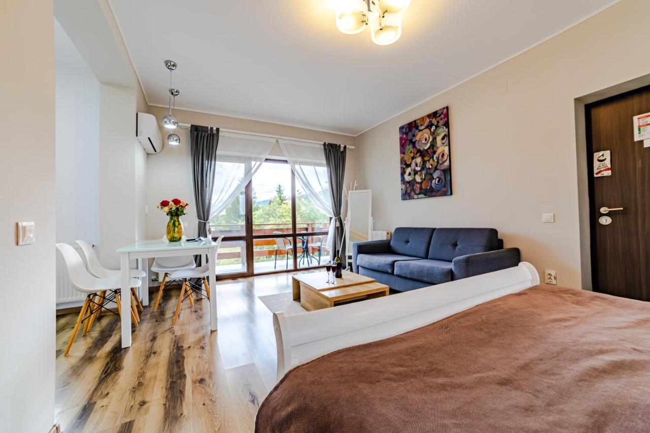 Yael Luxury Apartments 2 Буштени Экстерьер фото