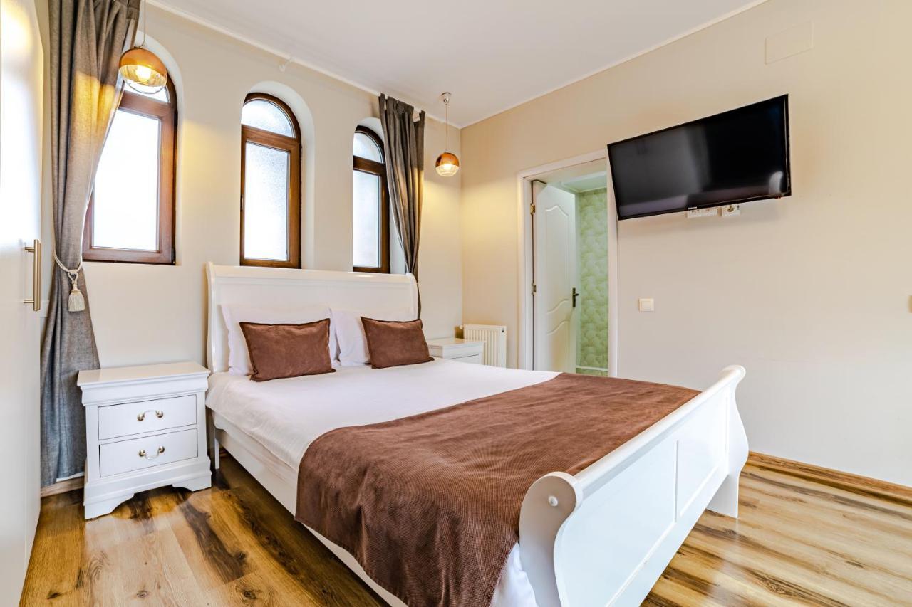Yael Luxury Apartments 2 Буштени Экстерьер фото